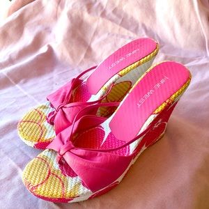 Ladies Nine West Sandals